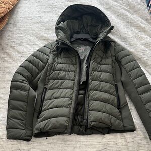 Bernardo Womens Quilted Hooded Puffer Jacket - Olive